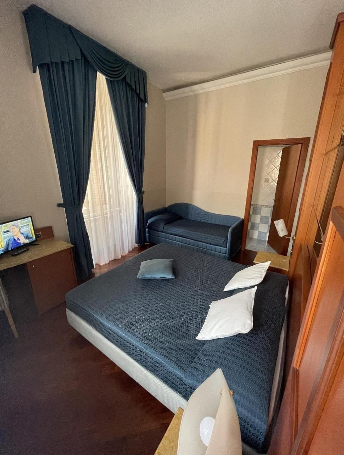 Bed and Breakfast 69 Manin Termini Roma Exterior foto